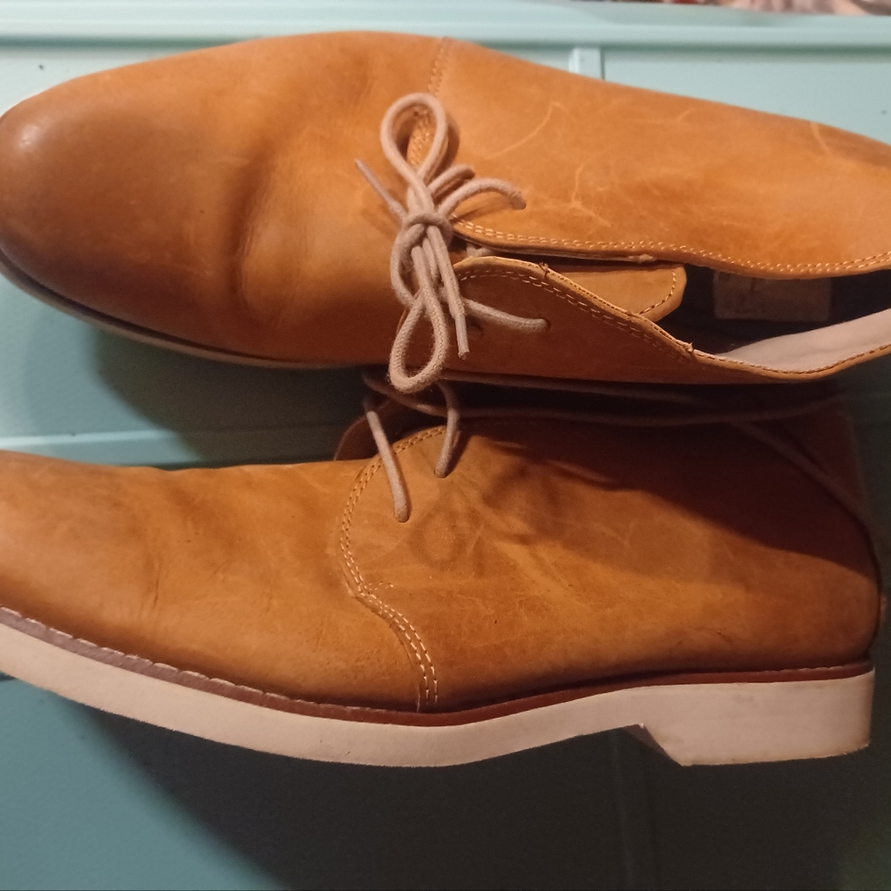 Casual shoes